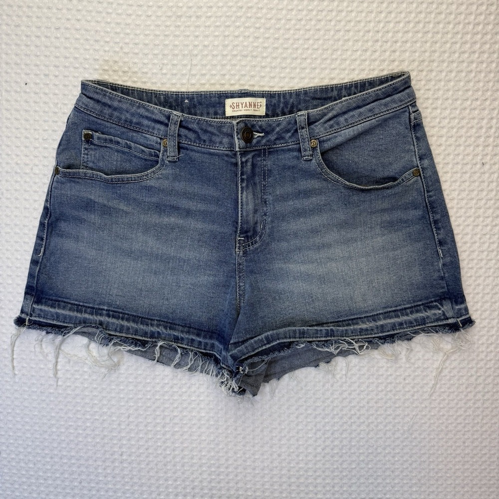 Shyanne Jean Shorts Women's Stretch Low Waist Denim Raw Hem Faded Blue Size 32